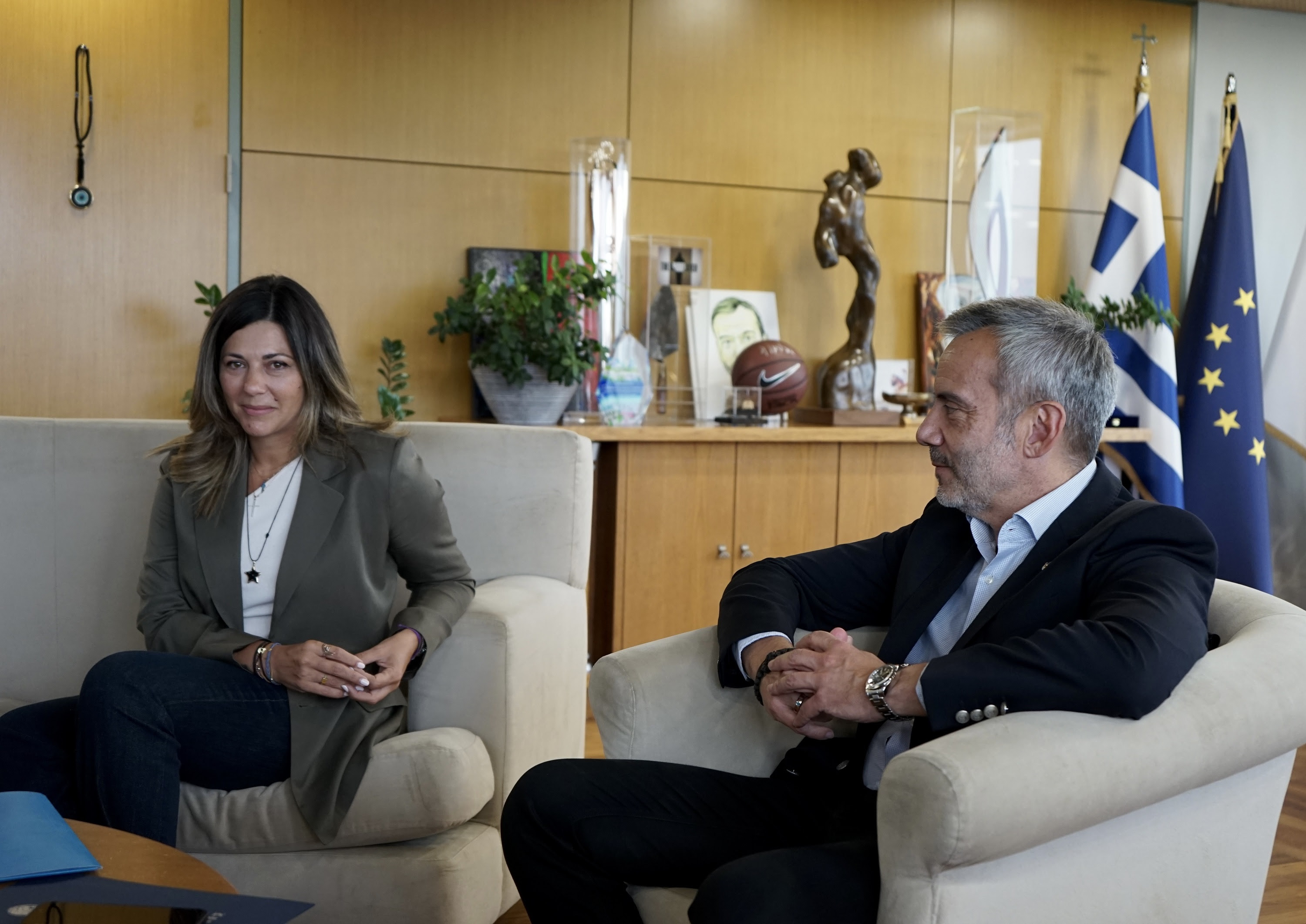 Συνάντηση του Δημάρχου Θεσσαλονίκης Κωνσταντίνου Ζέρβα με την Υπουργό Κοινωνικής Συνοχής και Οικογένειας Σοφία Ζαχαράκη 